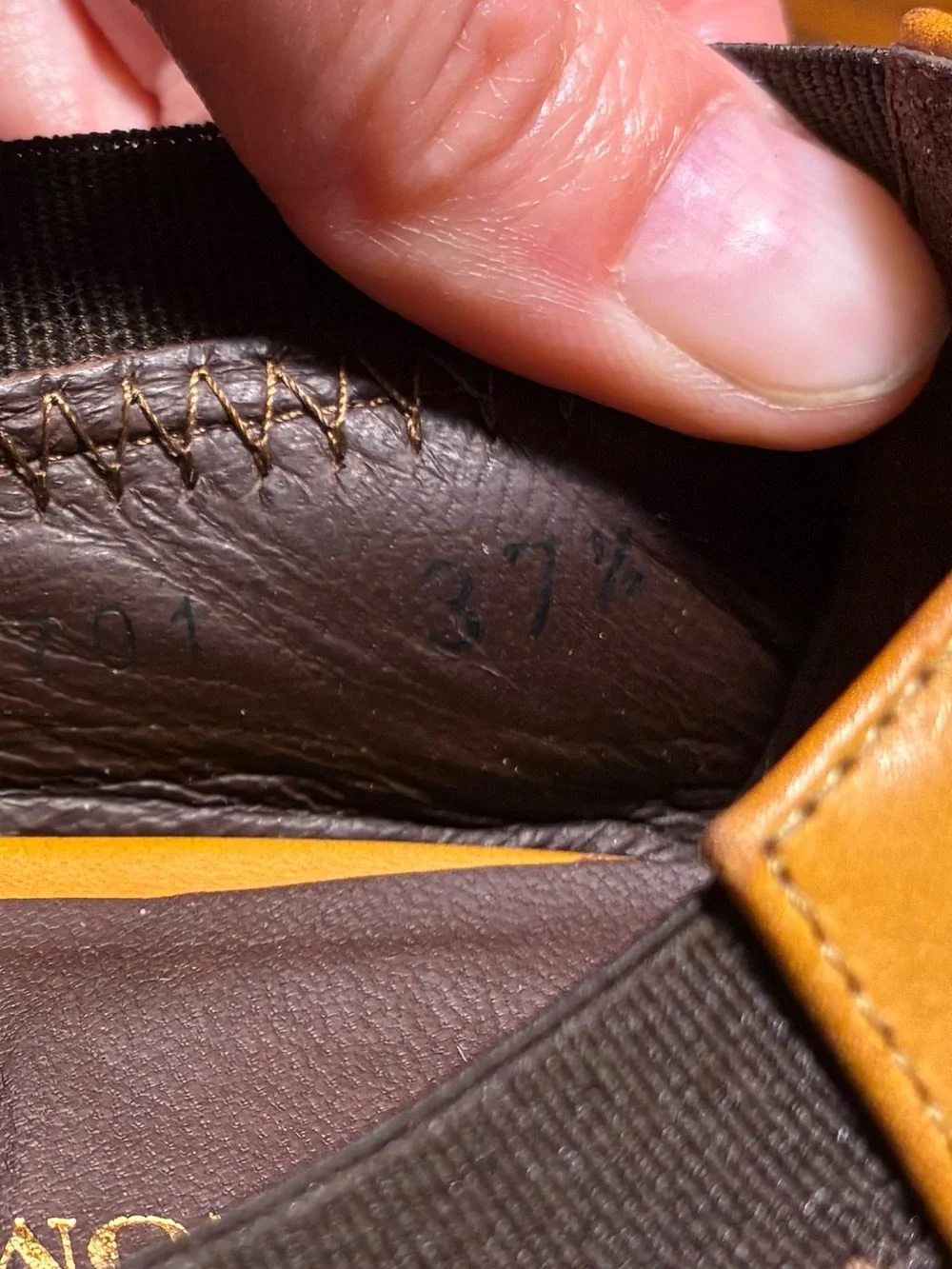 Bruno Magli ITALY MADE Cap Toe Ballet Flats Brown Mustard Leather EU 37.5 US 7